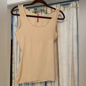Women’s SPANX *Medium*
